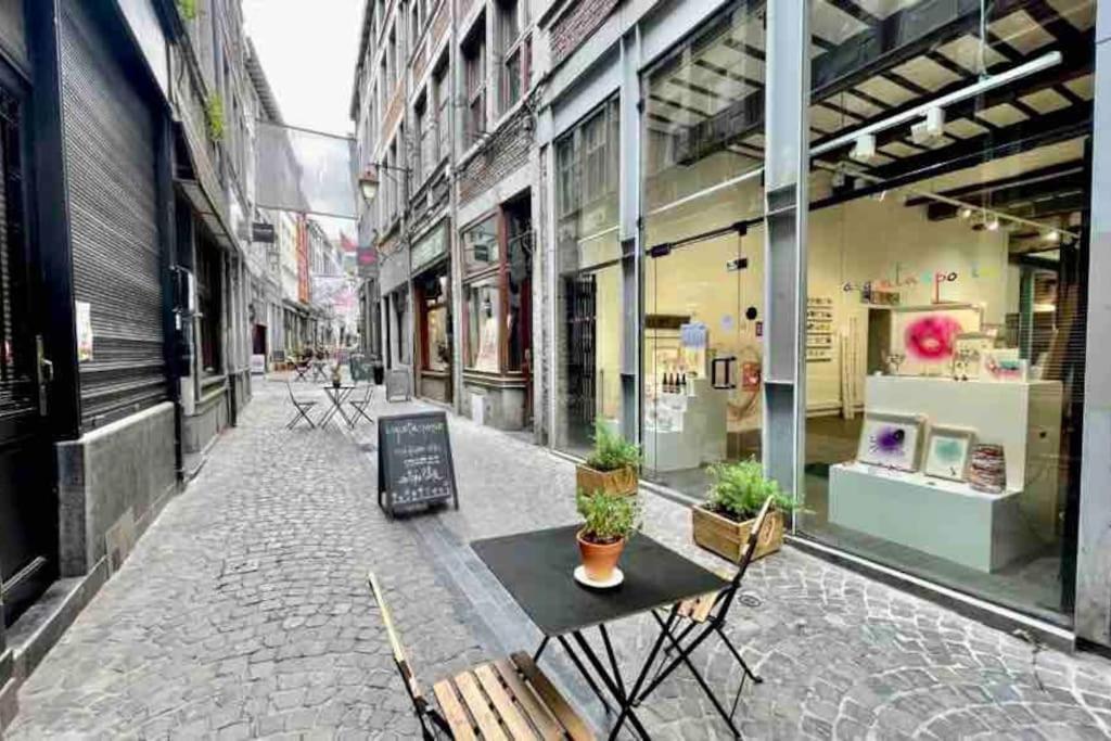 Le Neuvice - Place Du Marche, Quais, Bueren Liege Exterior photo