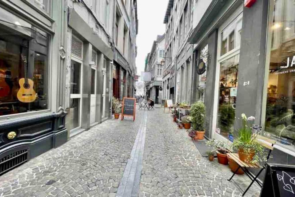 Le Neuvice - Place Du Marche, Quais, Bueren Liege Exterior photo